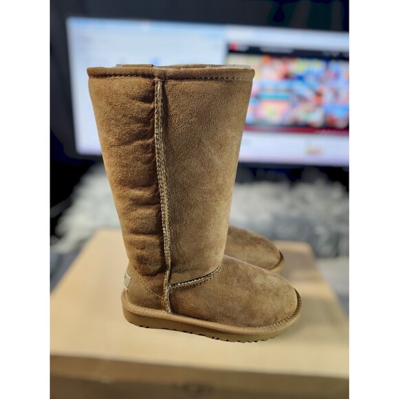 UGG boot Classic Tall Chestnut Size 13 - Picture 2 of 6